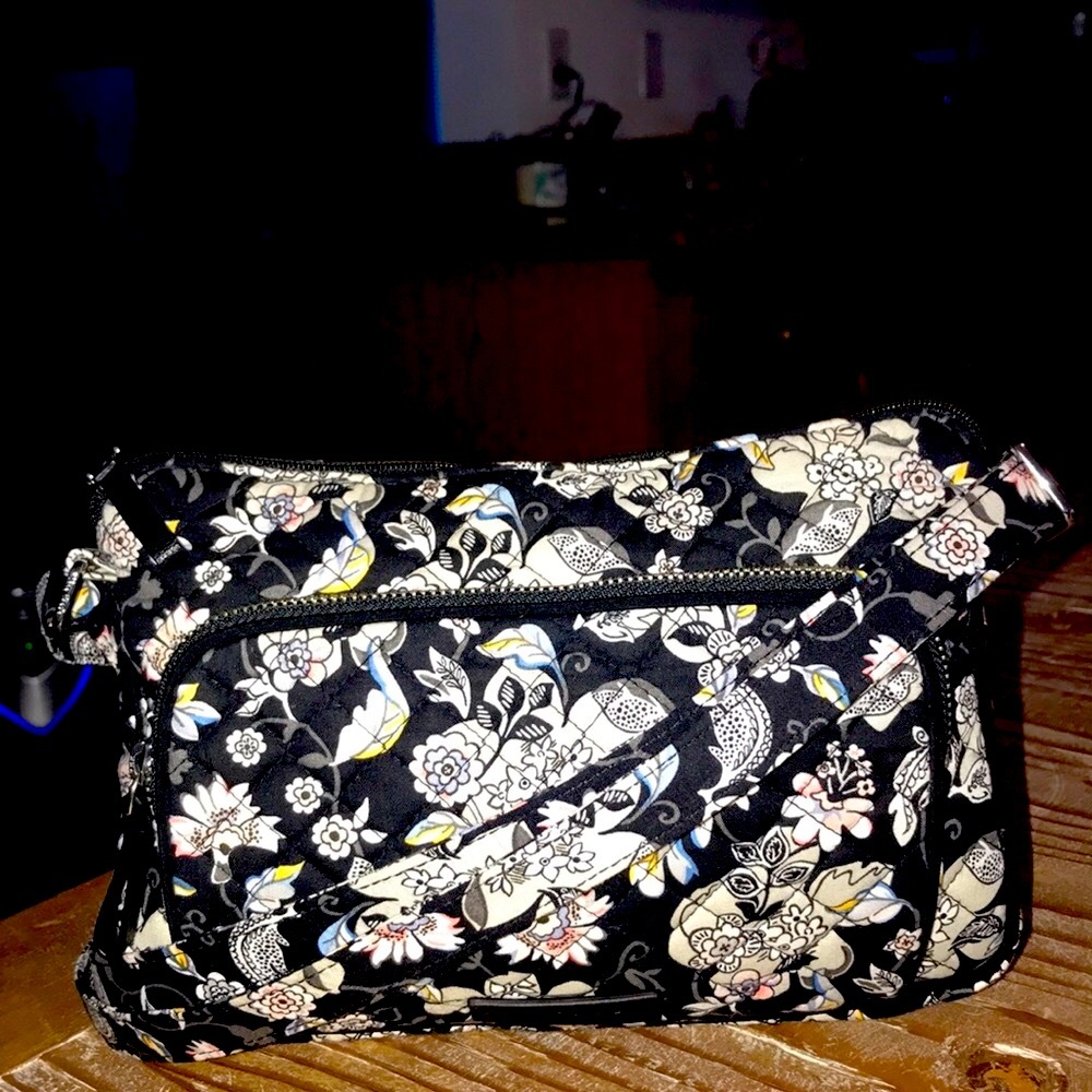 NWOT Very Bradley Black Floral Crossbody